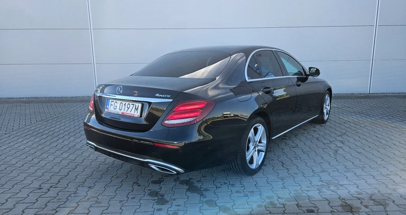 Mercedes-Benz Klasa E cena 129900 przebieg: 120374, rok produkcji 2017 z Krzywiń małe 106